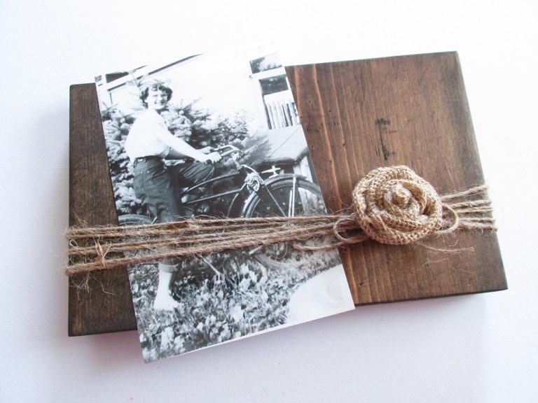 how to make a rustic photo frame