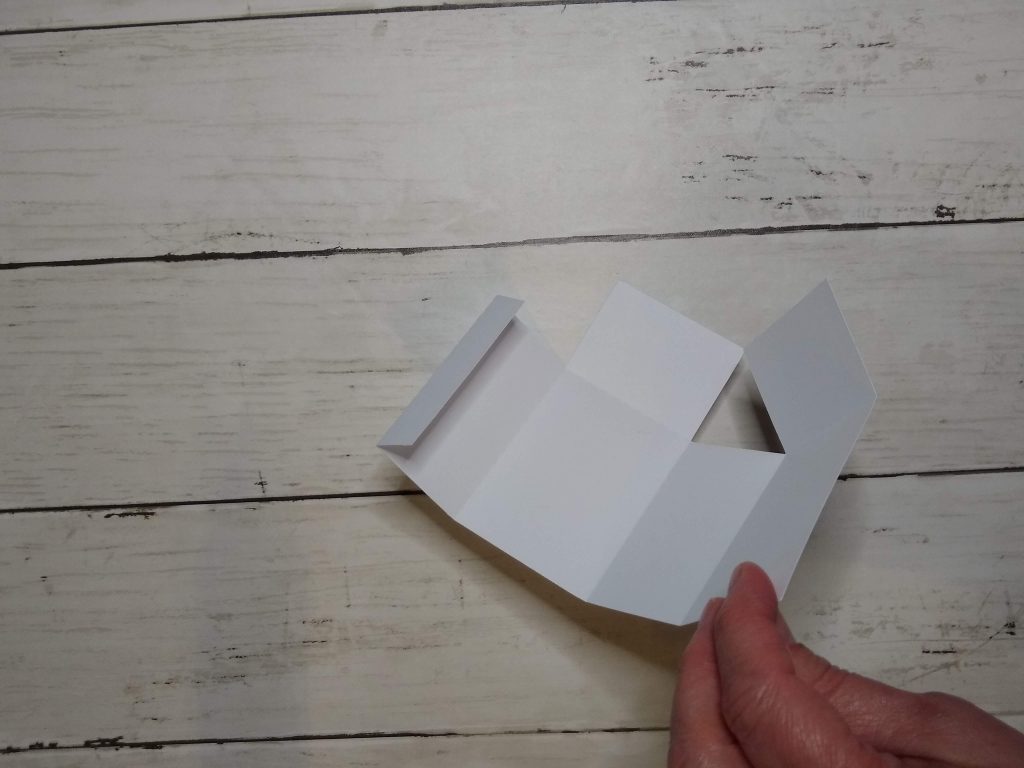 assembling paper box