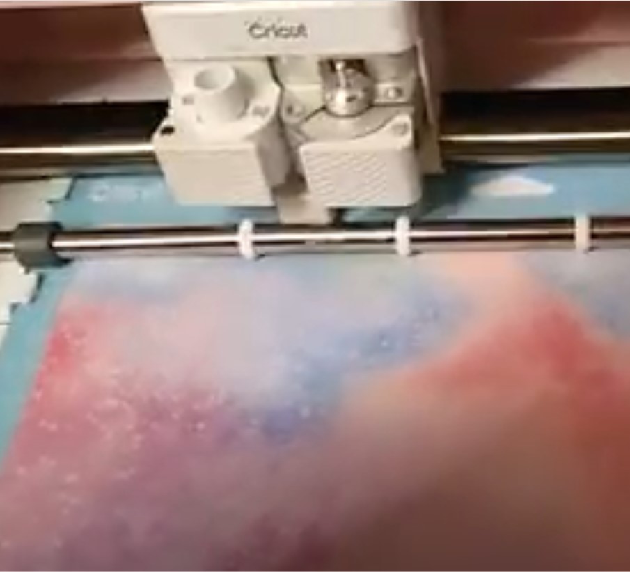 Cutting Cricut Infusible Ink