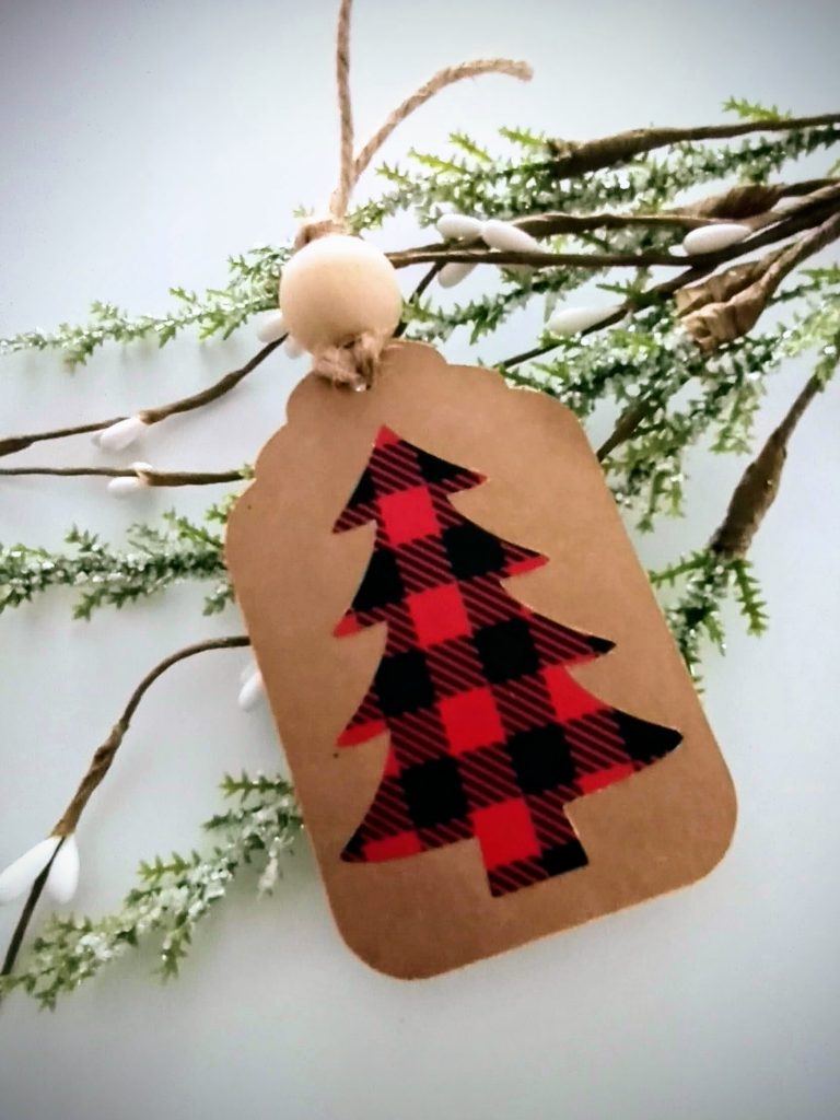 Easy Gift Tags with Heat Transfer Vinyl