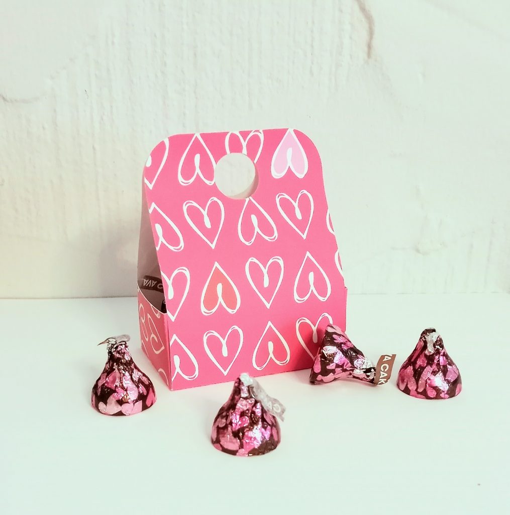 Picture of a candy treat box pink with hearts