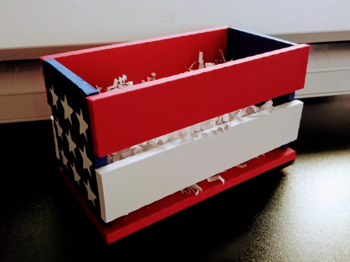 3D Craft-Patriotic Wood Crate with Silhouette