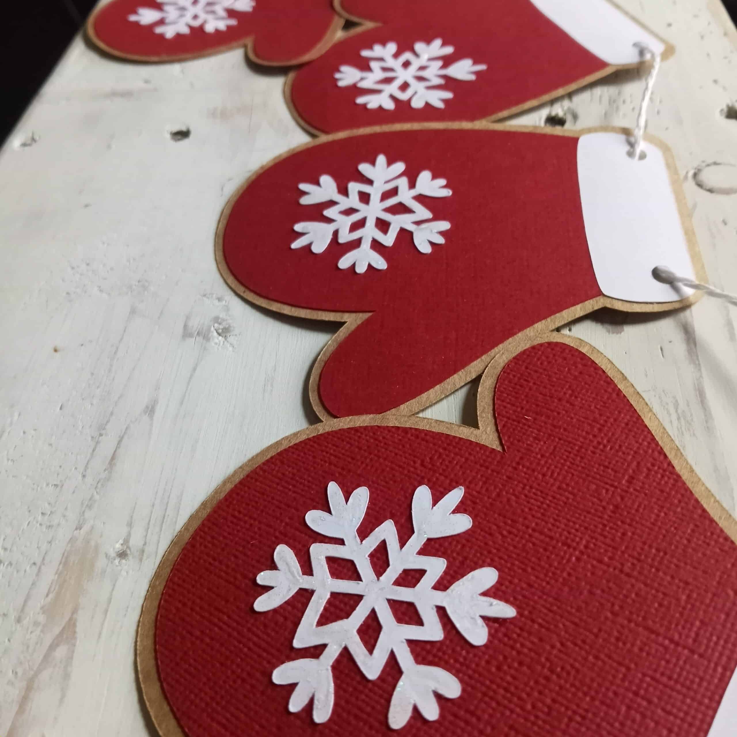 Crafting for Christmas: 10+ Quick and Easy Cricut Projects